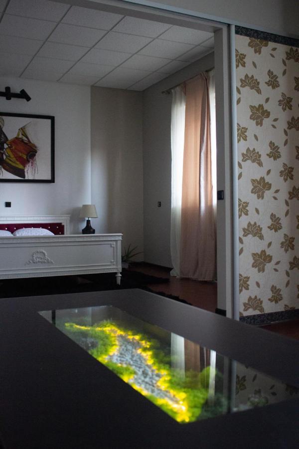 Yox Apartment 1 Oradea Exterior foto