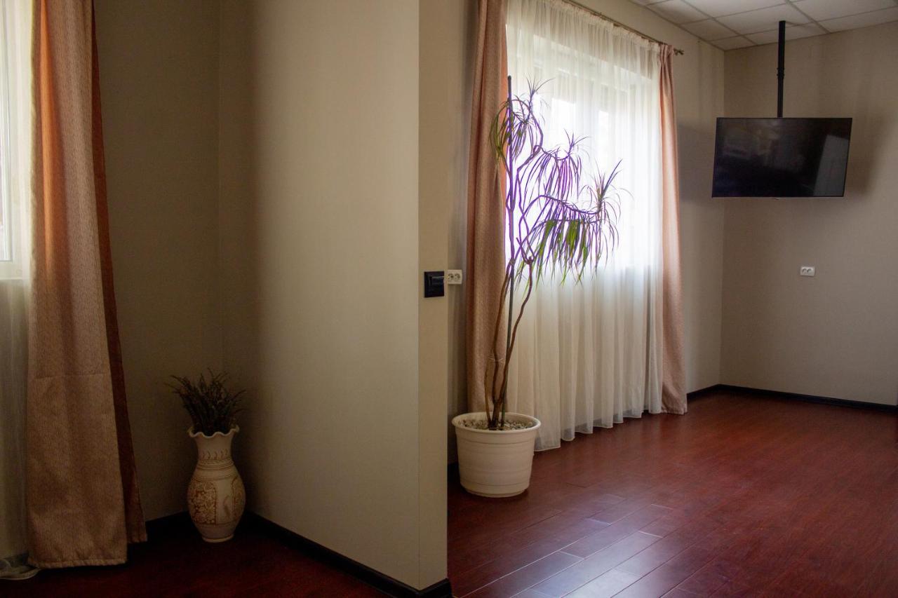 Yox Apartment 1 Oradea Exterior foto